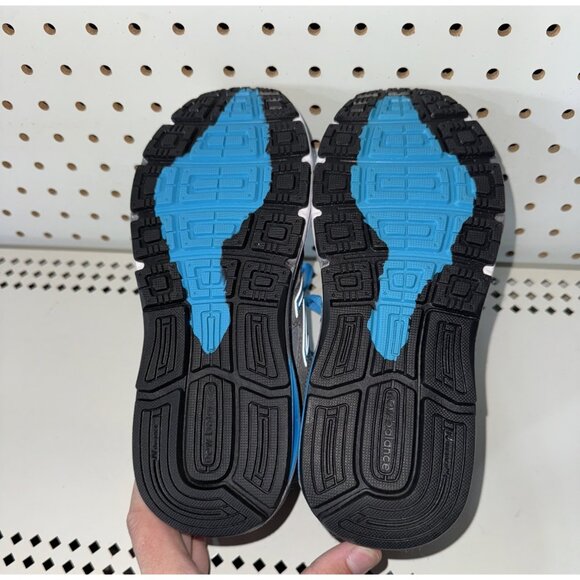 New Balance 1540v3 Womens Athletic Running Shoes Size 6 B Gray Blue W1540SP3 - Picture 7 of 8